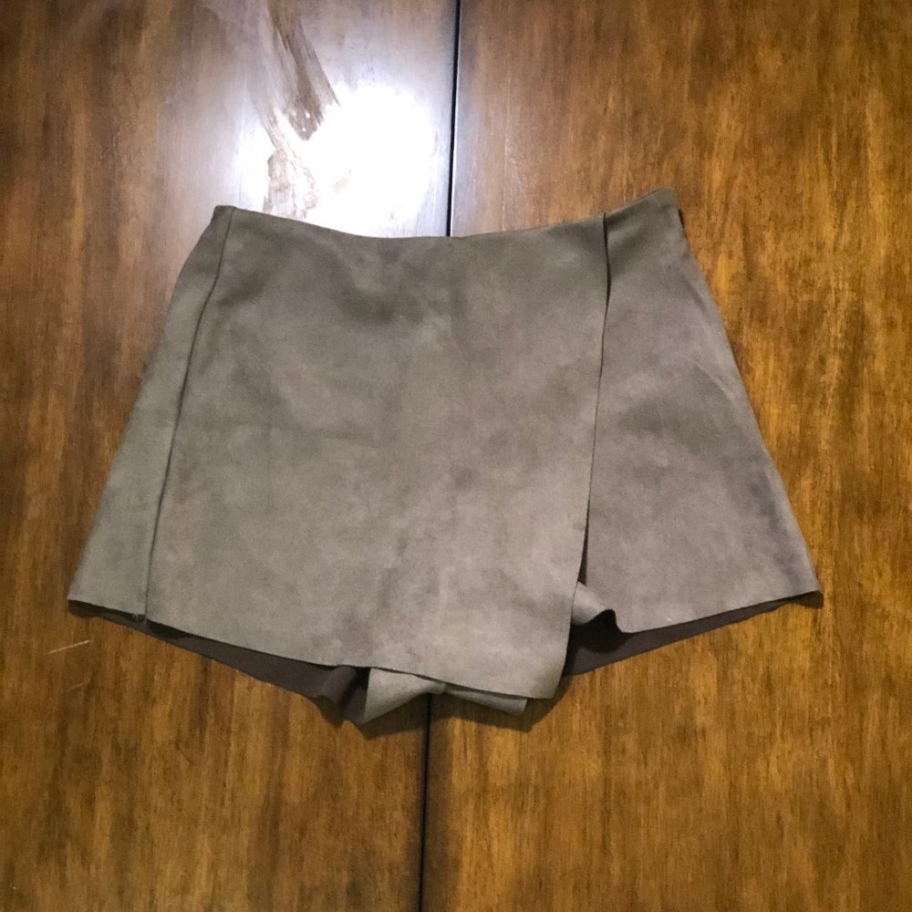 Skort